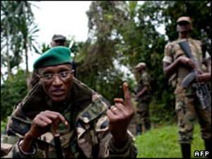 Congo rebel chief threatens war